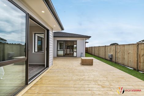 Photo of property in 22 Rauaruhe Road, Karaka, Papakura, 2113