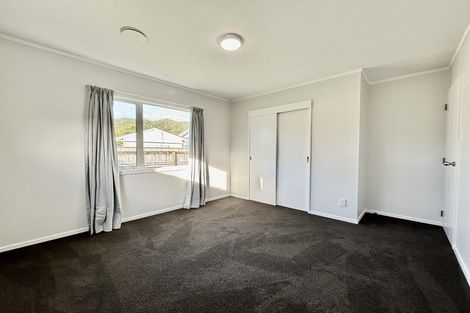 Photo of property in 350 Wellington Road, Wainuiomata, Lower Hutt, 5014