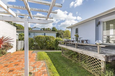 Photo of property in 4 Pembroke Street, Tawa, Wellington, 5028