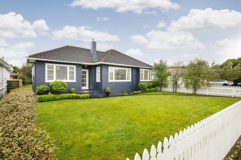 Photo of property in 89 Churchill Avenue, Hokowhitu, Palmerston North, 4410