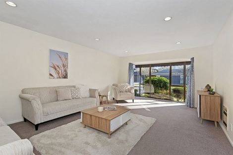Photo of property in 1 Audley Gate Avonhead Christchurch City