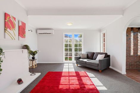 Photo of property in 59 Weston Avenue, Roslyn, Palmerston North, 4414