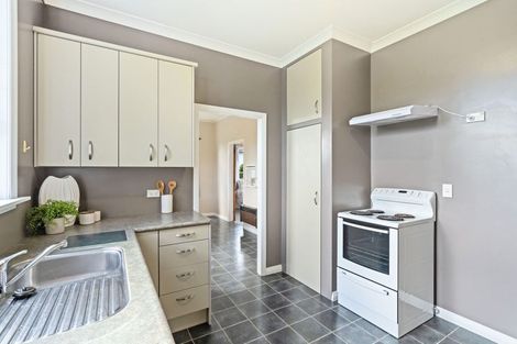 Photo of property in 3 Winchester Street, Levin, 5510