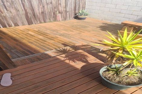 Photo of property in 4/14a Dickson Crescent, Hornby, Christchurch, 8042