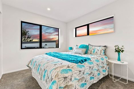 Photo of property in 67b Tiroroa Avenue, Te Atatu South, Auckland, 0610