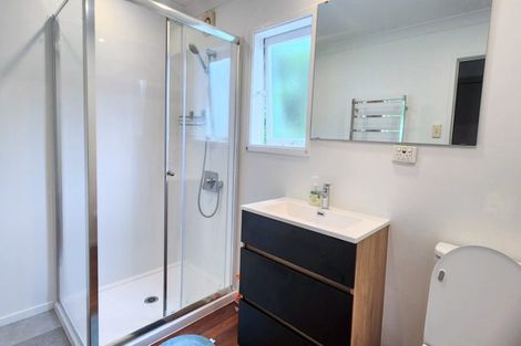 Photo of property in 2/186 Archers Road, Glenfield, Auckland, 0629