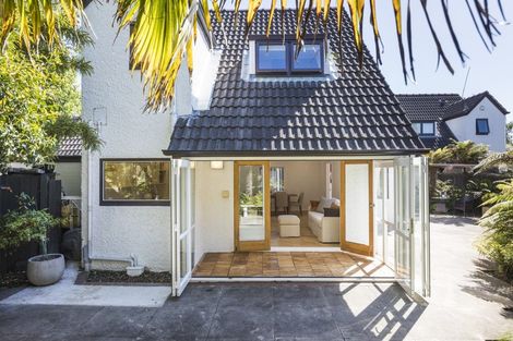 Photo of property in 40 Manuka Street, Hokowhitu, Palmerston North, 4410