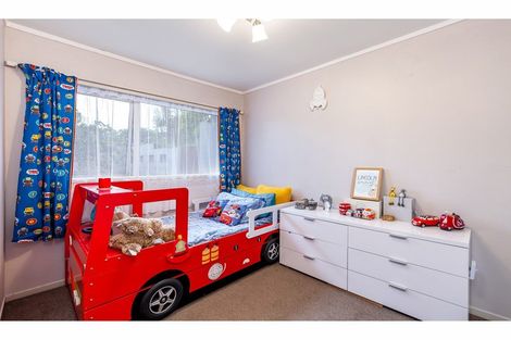 Photo of property in 1/17 Ballater Place, Highland Park, Auckland, 2010