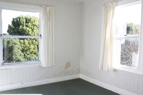 Photo of property in 22 Moerangi Street, Broad Bay, Dunedin, 9014