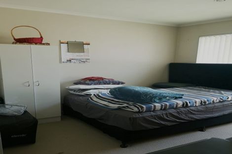Photo of property in 41 Speyside Crescent, Flat Bush, Auckland, 2016