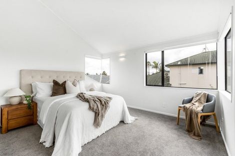 Photo of property in 3 Glucina Avenue, West Harbour, Auckland, 0618
