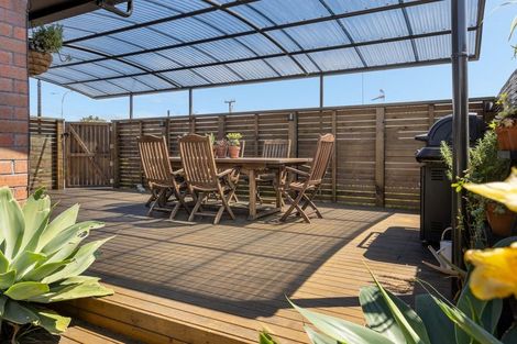 Photo of property in 2/419 Maunganui Road, Mount Maunganui, 3116