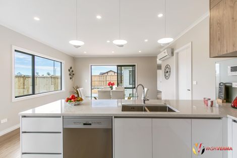 Photo of property in 22 Rauaruhe Road, Karaka, Papakura, 2113