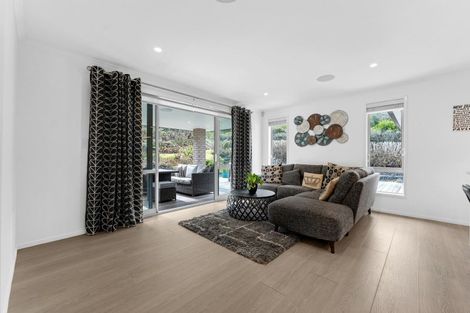 Photo of property in 2g Country Club Lane, Waiuku, 2123