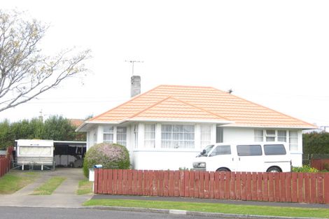 Photo of property in 8 Hawkins Street, Vogeltown, New Plymouth, 4310