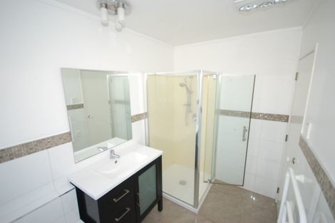 Photo of property in 32 Millhouse Drive, Northpark, Auckland, 2013