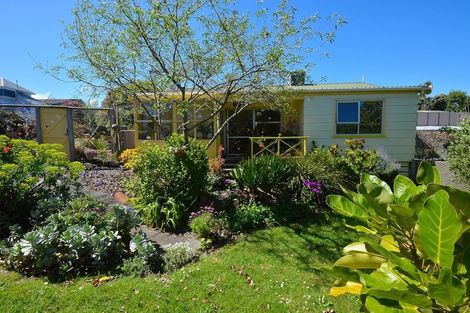 Photo of property in 4 Island View Terrace, Waikanae Beach, Waikanae, 5036