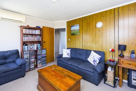 Photo of property in 2/14 Clouston Park Road, Ebdentown, Upper Hutt, 5018