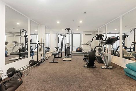 Photo of property in 3f/175 Hurstmere Road, Takapuna, Auckland, 0622