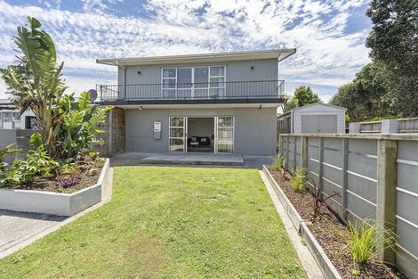 Photo of property in 2 Aratapu Street, Waitara, 4320