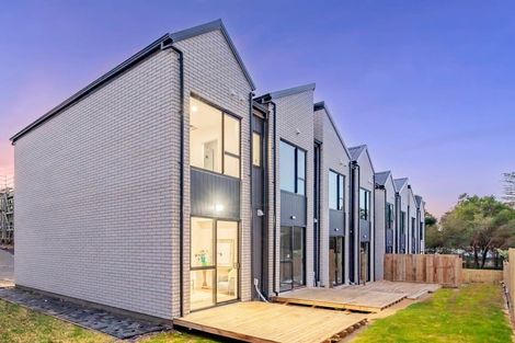 Photo of property in 6/7 Broadview Place, Howick, Auckland, 2014