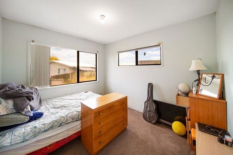Photo of property in 4/35 Trimdon Street, Randwick Park, Auckland, 2105