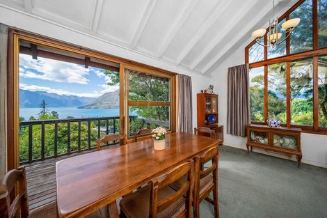 Photo of property in 44 Arawata Terrace, Sunshine Bay, Queenstown, 9300