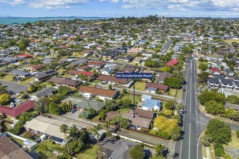 Photo of property in 66 Sunderlands Road, Half Moon Bay, Auckland, 2012