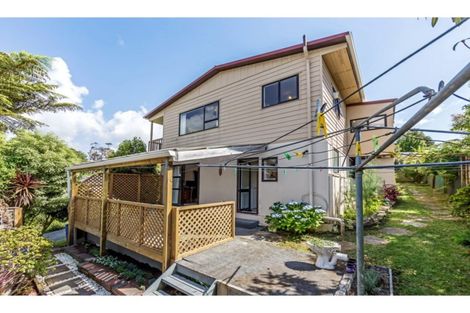 Photo of property in 76a Brian Crescent, Stanmore Bay, Whangaparaoa, 0932