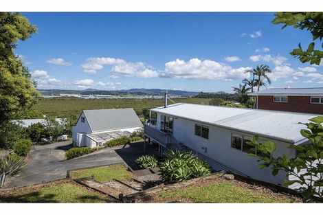 Photo of property in 33 Raumati Crescent, Onerahi, Whangarei, 0110