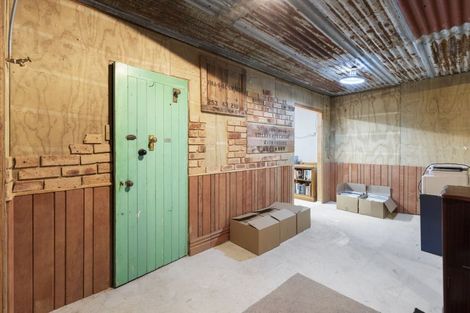 Photo of property in 37 Hicks Crescent, Waikanae Beach, Waikanae, 5036