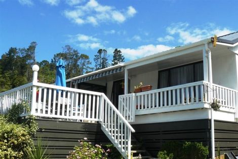 Photo of property in 16 Windsor Drive, Tairua, 3508