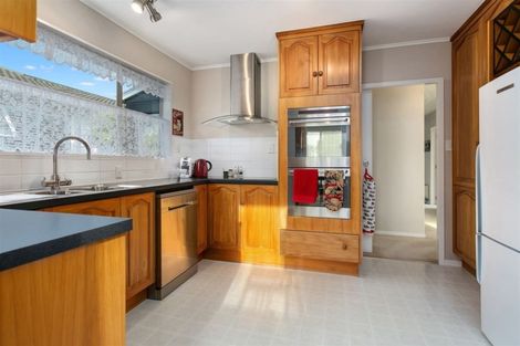 Photo of property in 8 Lauderdale Road, Papakowhai, Porirua, 5024