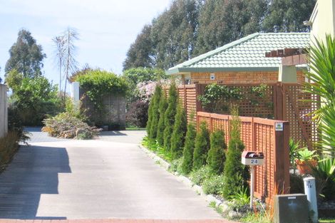 Photo of property in 24 Caulfield Place, Pukehangi, Rotorua, 3015