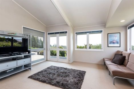 Photo of property in 560 Whitford Road, Whitford, Howick, 2571