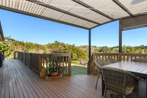 Photo of property in 76 Oteki Park Drive, Welcome Bay, Tauranga, 3112