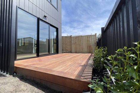 Photo of property in 6 Vanbrugh Place, Bucklands Beach, Auckland, 2014