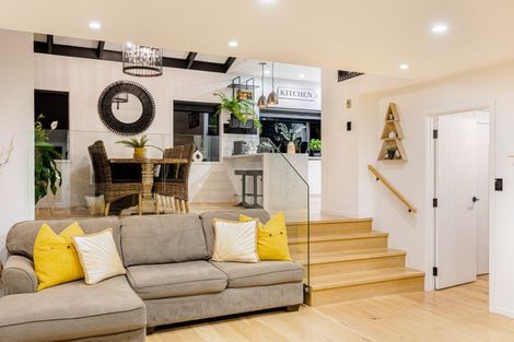 Photo of property in 1/22 Manuwai Road, Torbay, Auckland, 0630