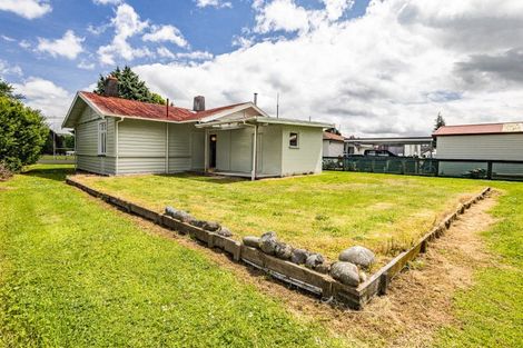 Photo of property in 15 Pitt Street, Raetihi, 4632