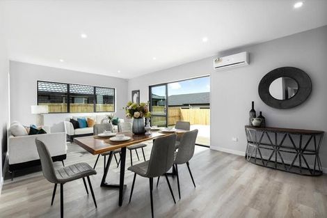 Photo of property in 103 Schoolside Road, Kumeu, 0810