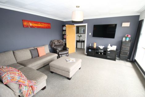 Photo of property in 12 Esk Place, Mosgiel, 9024