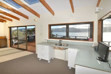 Photo of property in 25 Oxley Crescent, Broad Bay, Dunedin, 9014