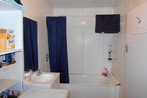 Photo of property in 23 Raroa Road, Kelburn, Wellington, 6012