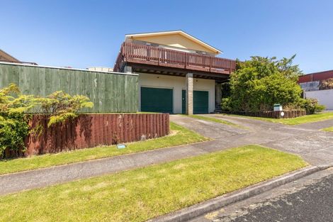 Photo of property in 10 Camellia Avenue, Bell Block, New Plymouth, 4312