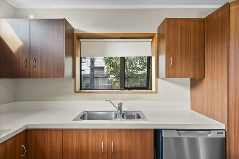 Photo of property in 203b Memorial Avenue, Burnside, Christchurch, 8053