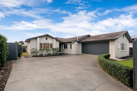 Photo of property in 55a Cambridge Terrace, Papatoetoe, Auckland, 2025