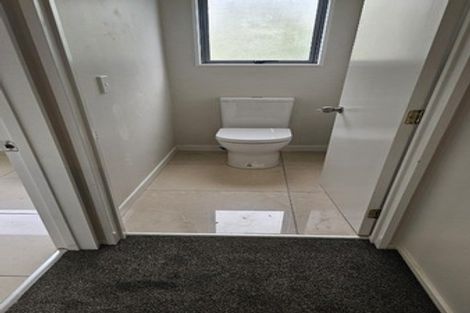 Photo of property in 283a Don Buck Road, Massey, Auckland, 0614