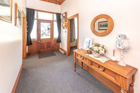 Photo of property in 135 Weraroa Road, Waverley, 4510