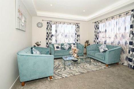 Photo of property in 2 Faber Place, Rototuna North, Hamilton, 3210