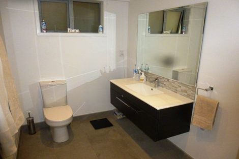 Photo of property in 96 Saddleback Rise, Murrays Bay, Auckland, 0630